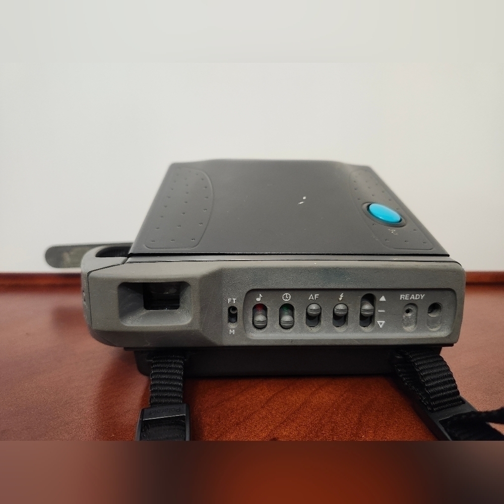 2 Polaroid Spectra Cameras - Picture 7 of 16